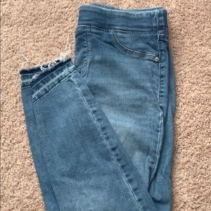 Old Navy elastic waist rockstar jeans